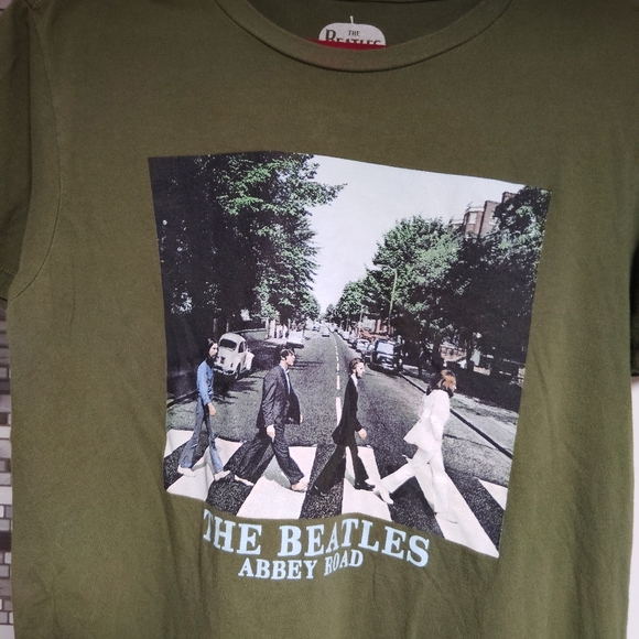 The Beatles Abbey Road Shirt Sz- M - Picture 3 of 4